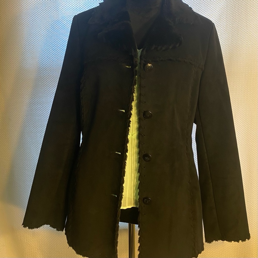 Appraisal black jacket faux suede with fur lining size S material 100% polyester